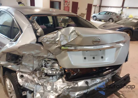 2015 Nissan Altima 2.5 S z USA, uszkodzony, nr VIN 1N4AL3AP9FC432222